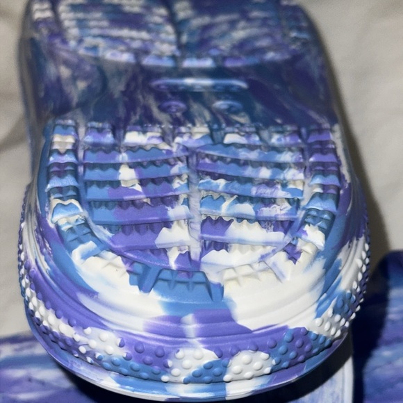 Crocs Marbled Sandal Size 7 W 5 M Pristine - Picture 9 of 16